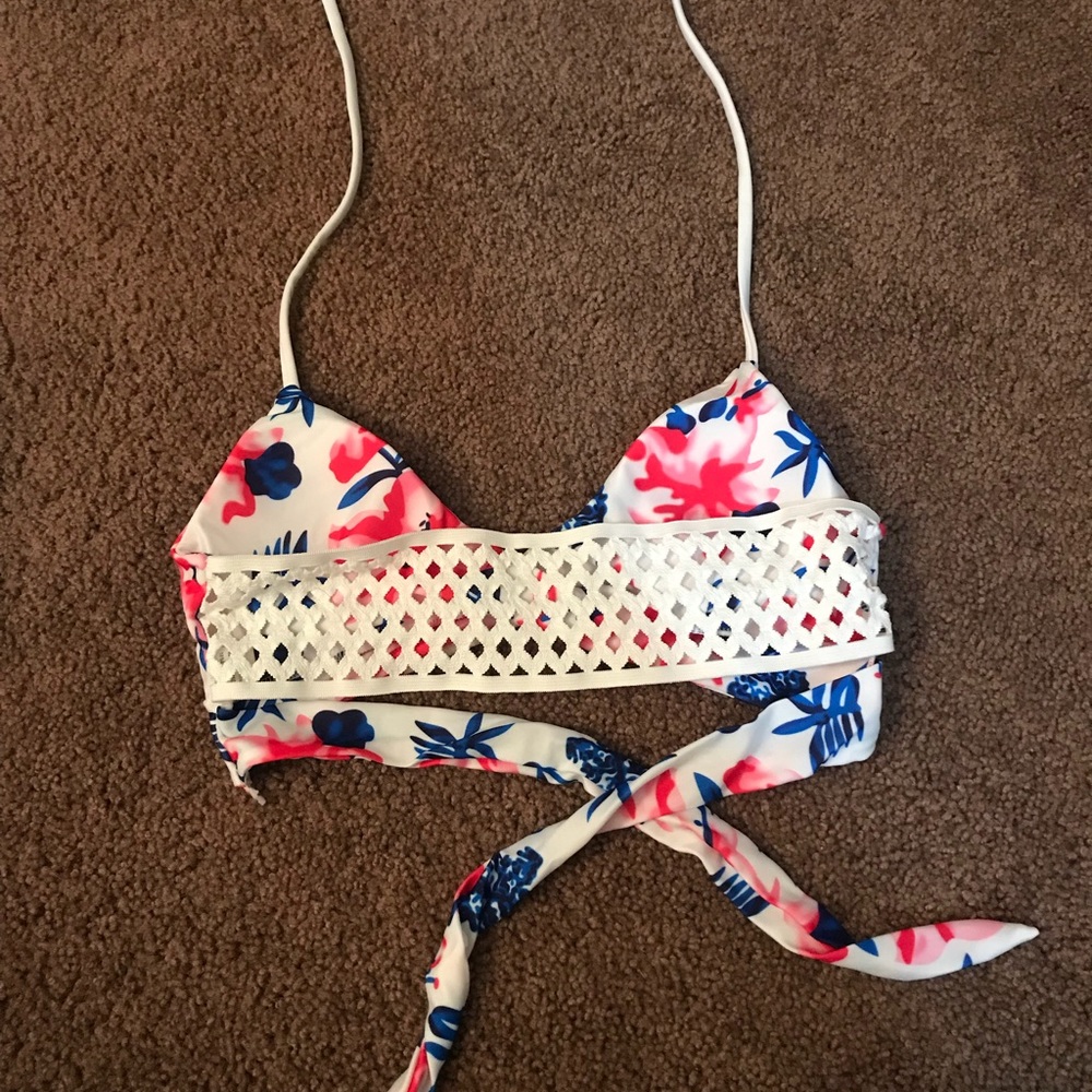 SMALL BRAND NEW NEVER WORN BIKINI - Picture 5 of 5